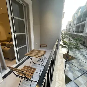 قطون - حطين K4 - بلكونة مطلّة عالممشى الرياض