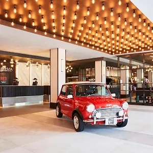 4* فندق Radisson Red London Heathrow