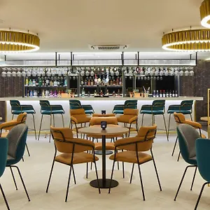 4* فندق Courtyard By Marriott London Heathrow Airport